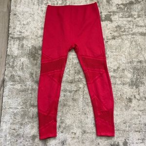 Fabletics mosaic 7/8 high waisted leggings